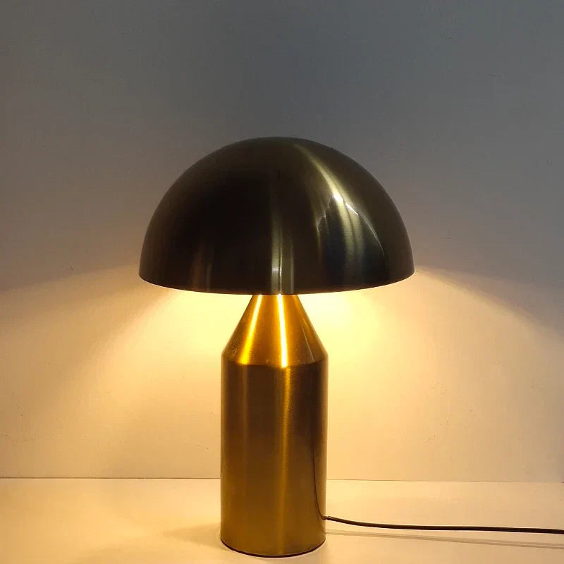 LumeShroom – Lampada da tavolo a LED a forma di fungo con design scandinavo
