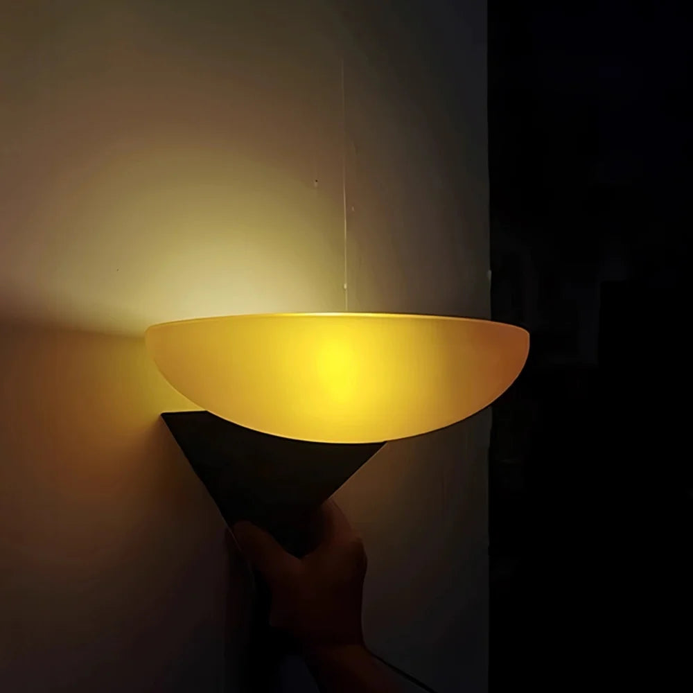 AuroraGlow – Moderna Lampada da Parete LED Dimmabile