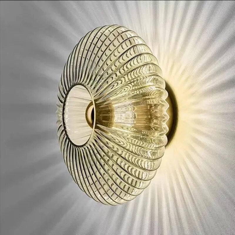 NimbusFlux - Wall lamp made of glass with wavy light reflection