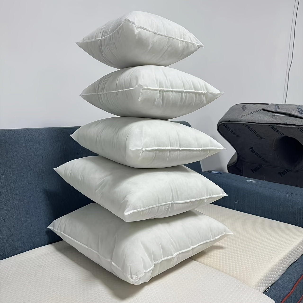 2 Pieces Non-Woven Pillow Inserts - High Elasticity, Modern Style, For Sofas and Beds