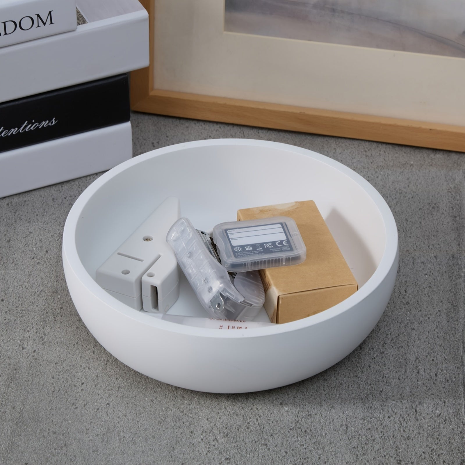 StoneServe - Ciotola Moderna in Cemento per Decorazione da Ingresso