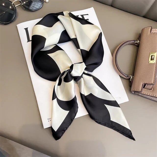 Foulard In Seta Foulard Elegante Design Unico - Image 1