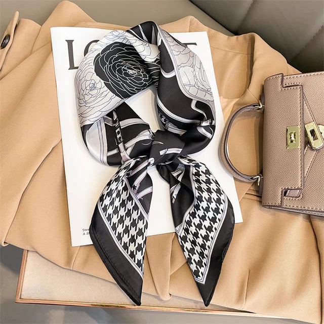 Foulard In Seta Foulard Elegante Design Unico - Image 4