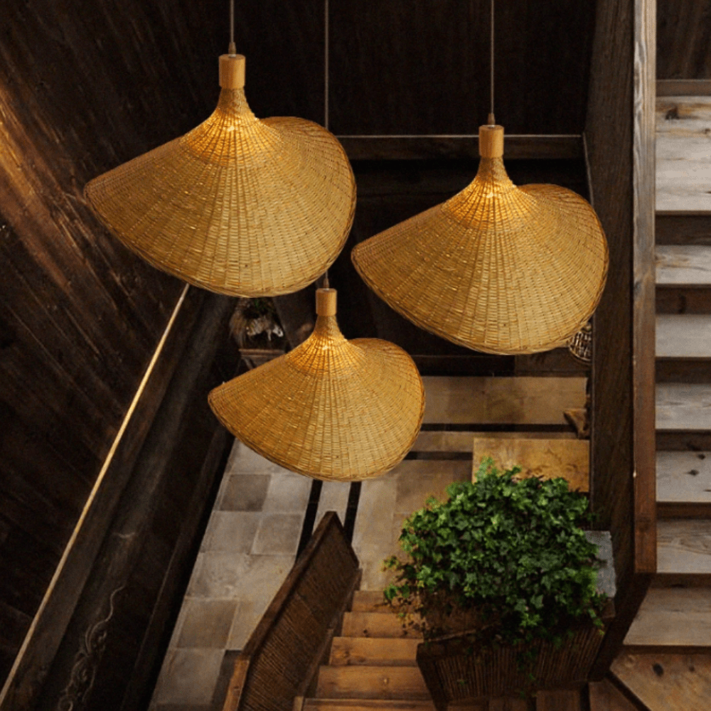 Lampada a sospensione in rattan per un aspetto rustico