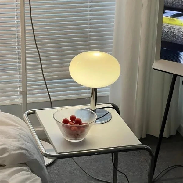 LichtLuxe - Elegante Lampada da Tavolo Moderna in Cristallo