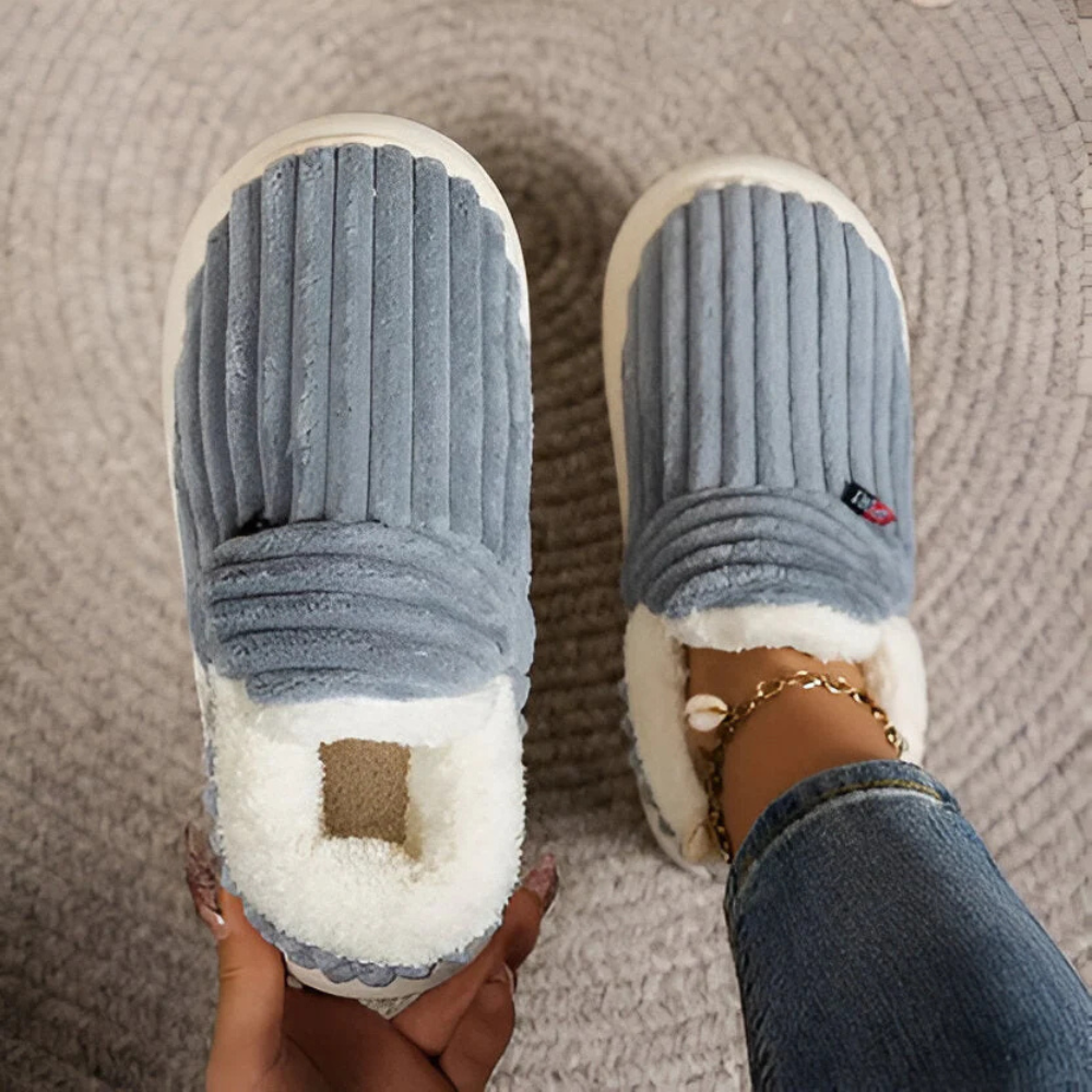Pantofole Peluche Calzature Accoglienti Comfort Interno - Image 1