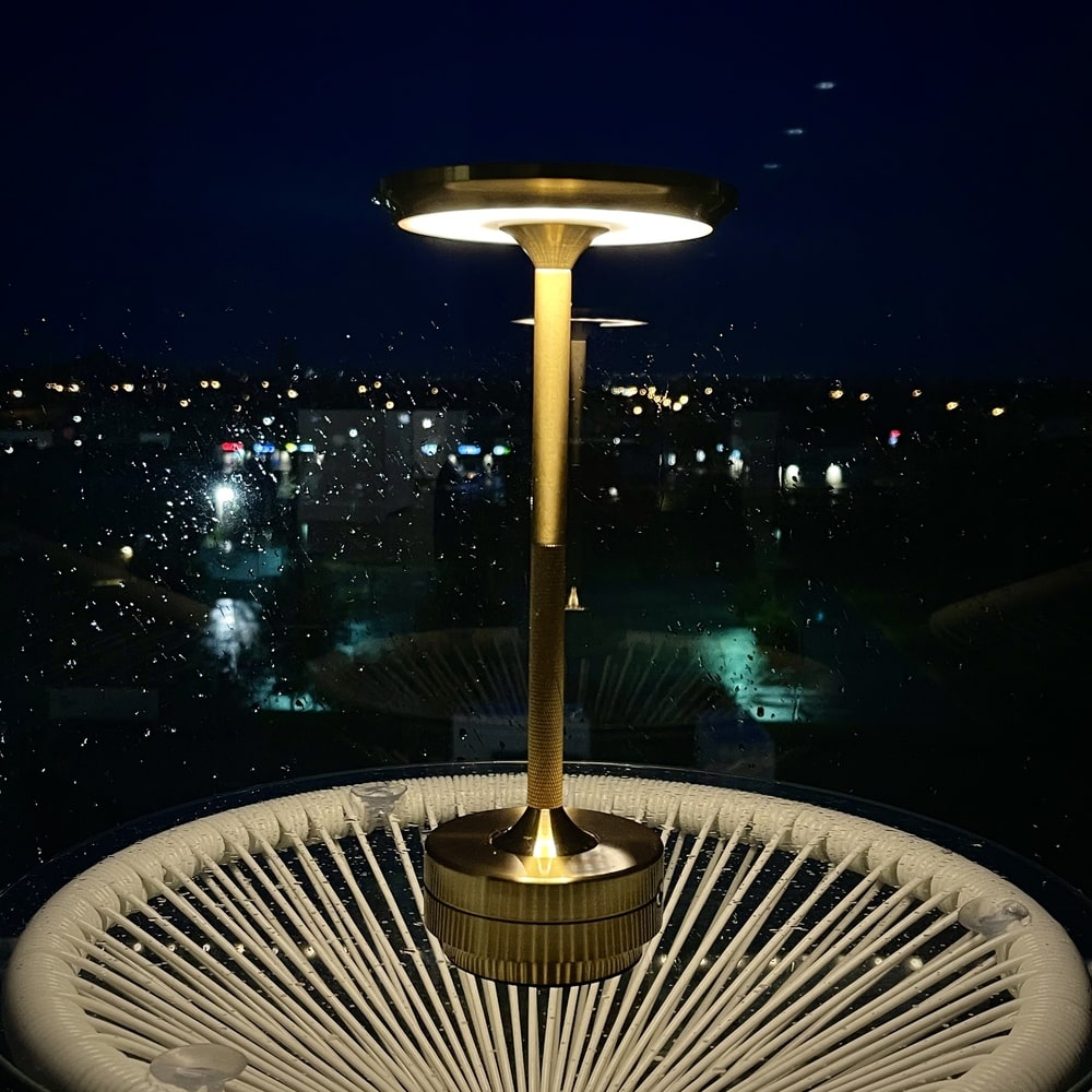 Lampada da Tavolo Wireless Ambient Metallic