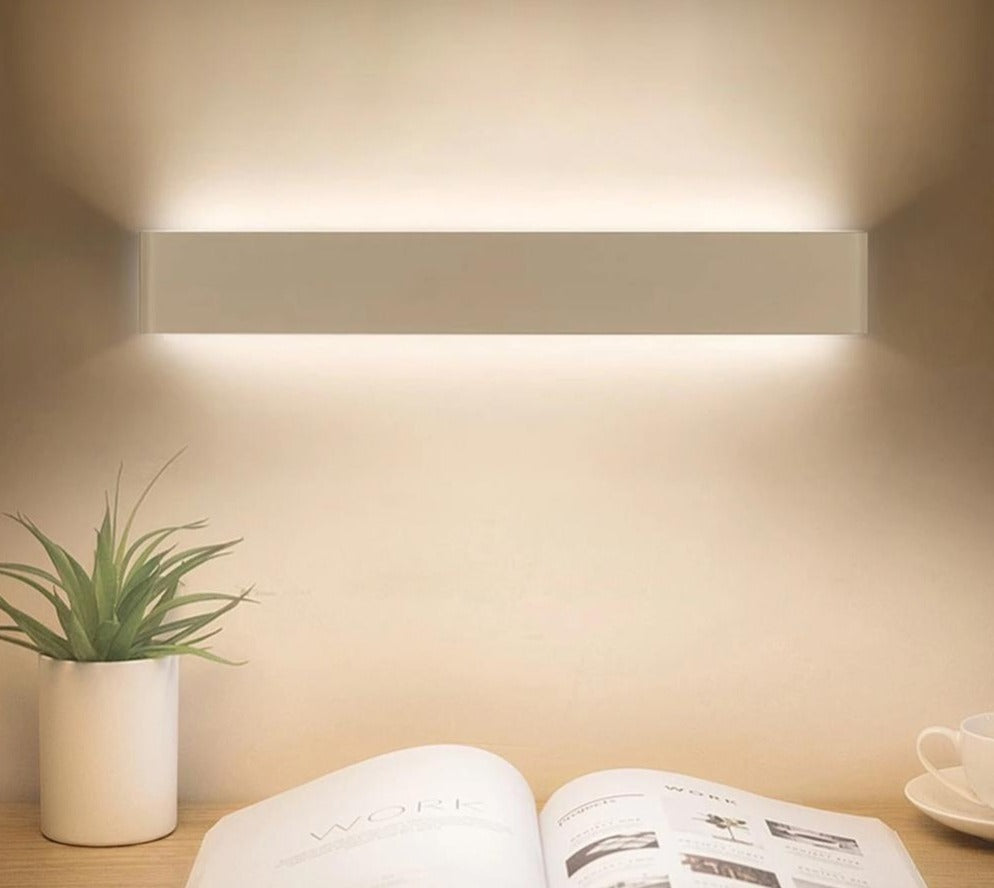 GlowLine - Lampada da parete LED elegante per illuminazione moderna