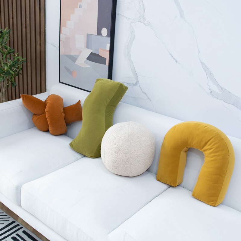 Il cuscino in velluto a coste con nodo: Cuscino di velluto di lusso con design a nodo