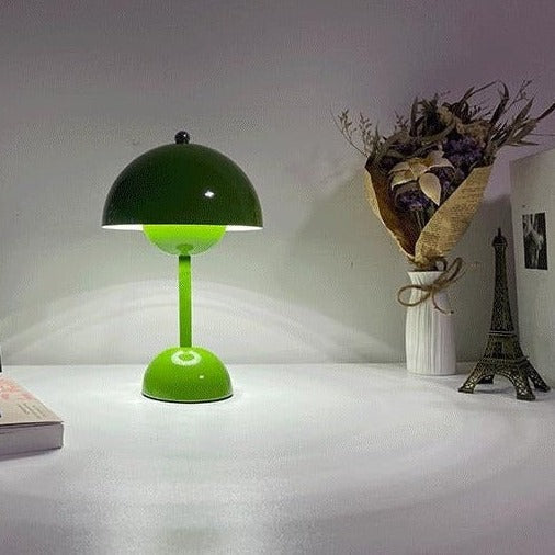 Candeeiro de Mesa Bud LED - Decoração Moderna