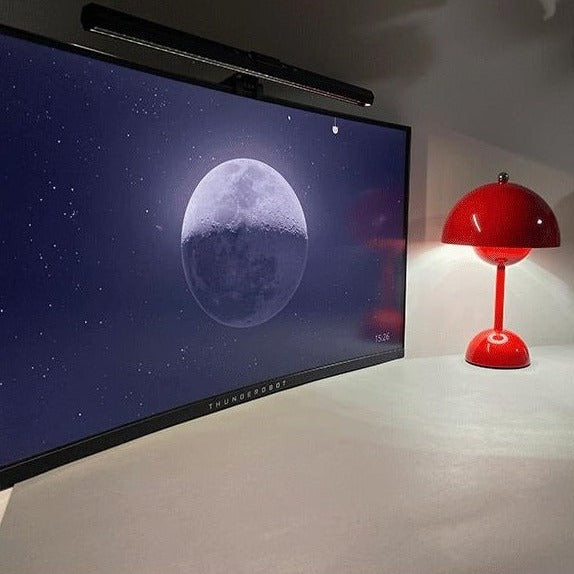 Candeeiro de Mesa Bud LED - Decoração Moderna