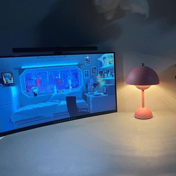 Candeeiro de Mesa Bud LED - Decoração Moderna