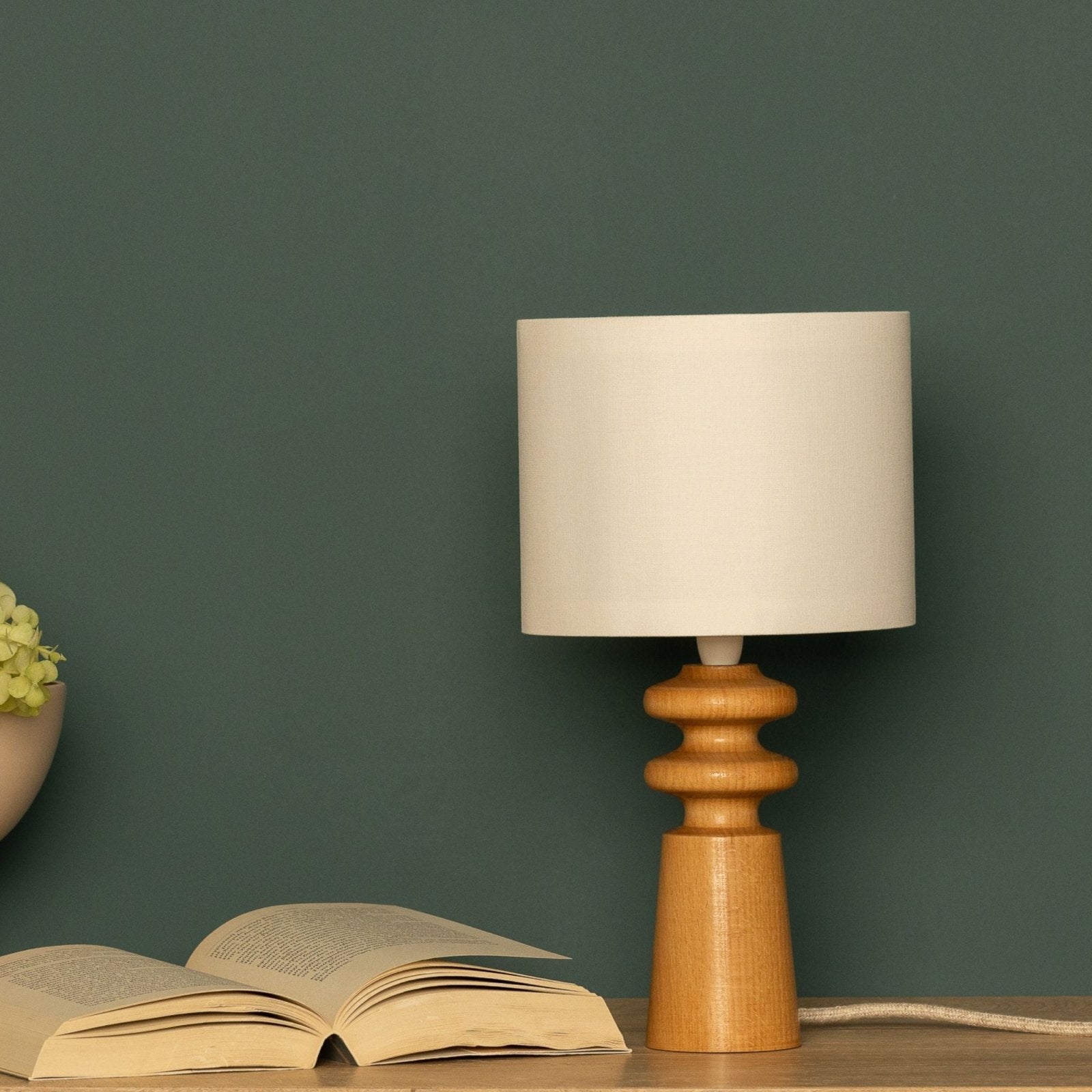 NordicGlow - Scandinavian Wooden Table Lamp – Minimalist Night Lamp with Fabric Shade