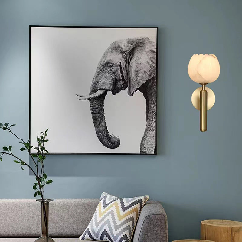 LuxeLicht - Romantic Wall Lamp with Marble Finish